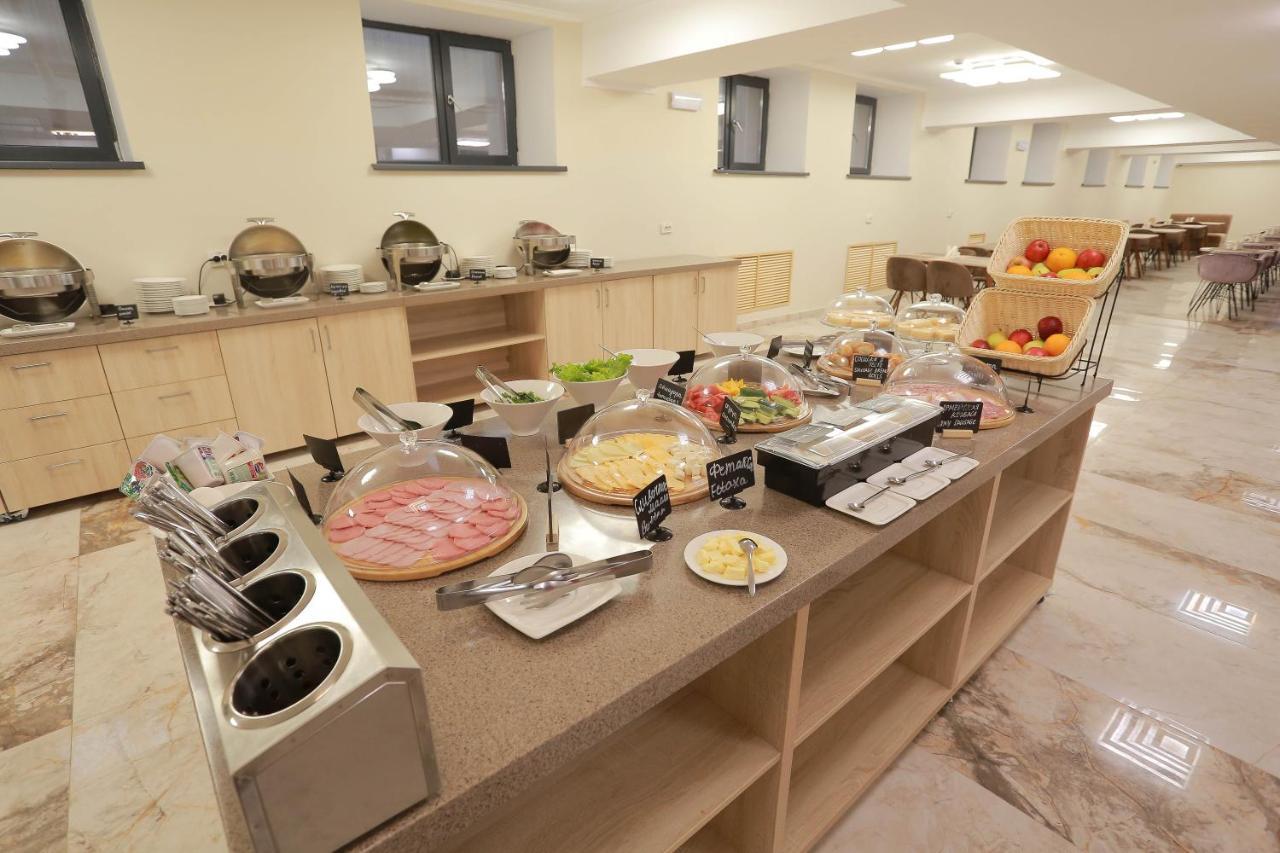 Hotel Infinity Plaza Block 1 Atyraū Zewnętrze zdjęcie