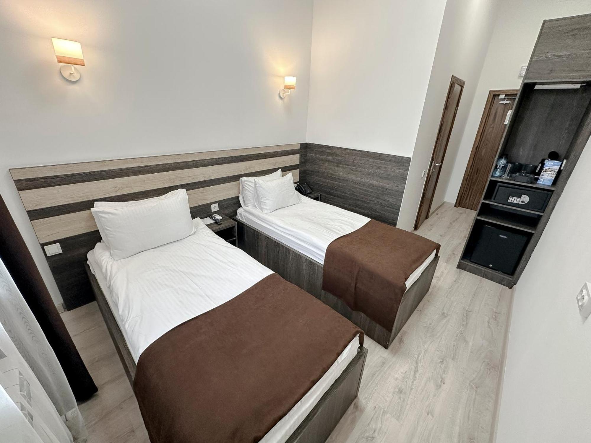 Hotel Infinity Plaza Block 1 Atyraū Zewnętrze zdjęcie