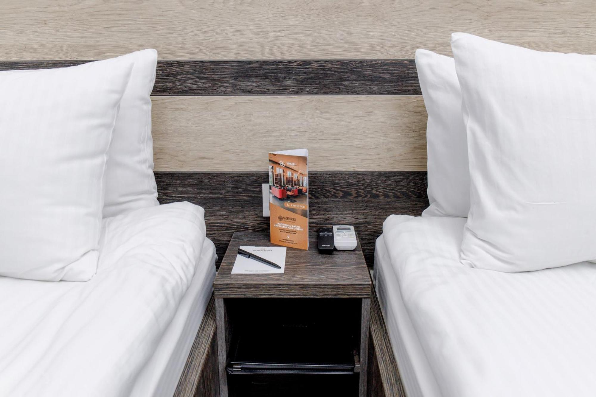 Hotel Infinity Plaza Block 1 Atyraū Zewnętrze zdjęcie