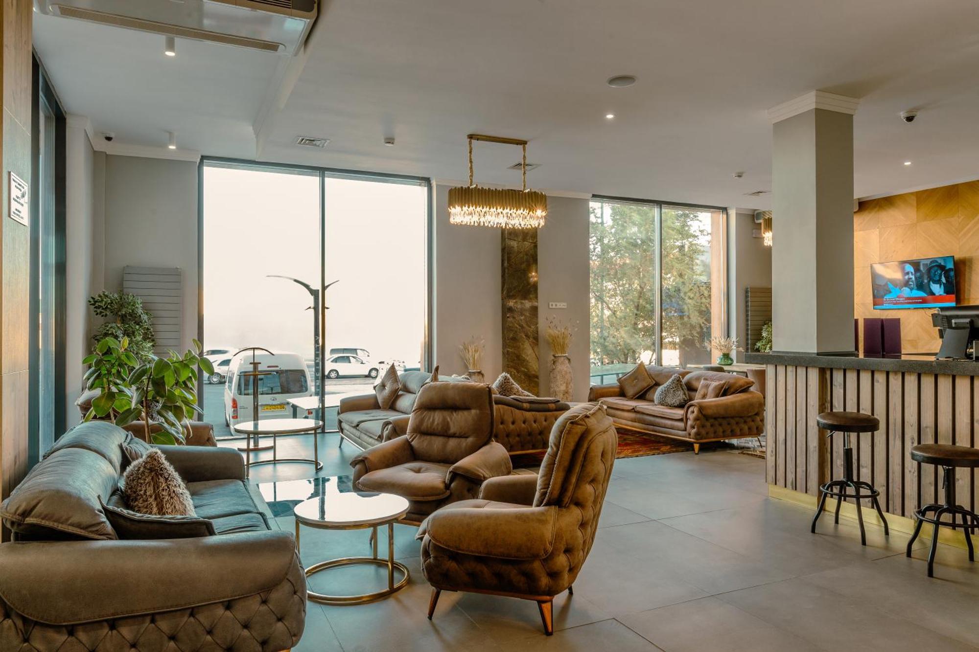 Hotel Infinity Plaza Block 1 Atyraū Zewnętrze zdjęcie