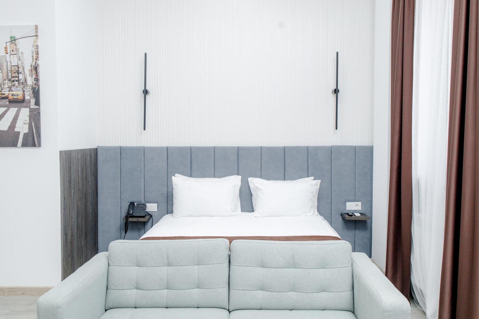 Hotel Infinity Plaza Block 1 Atyraū Zewnętrze zdjęcie