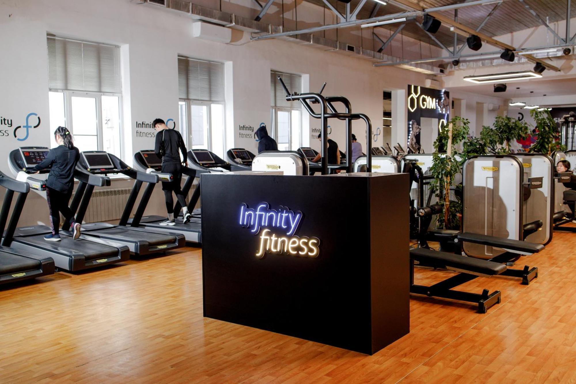 Hotel Infinity Plaza Block 1 Atyraū Zewnętrze zdjęcie